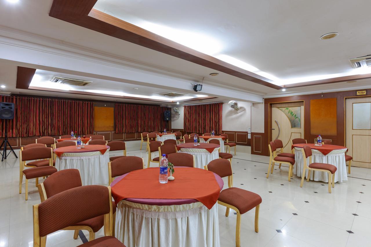 Hotel Woodland Kolhapur Exterior foto